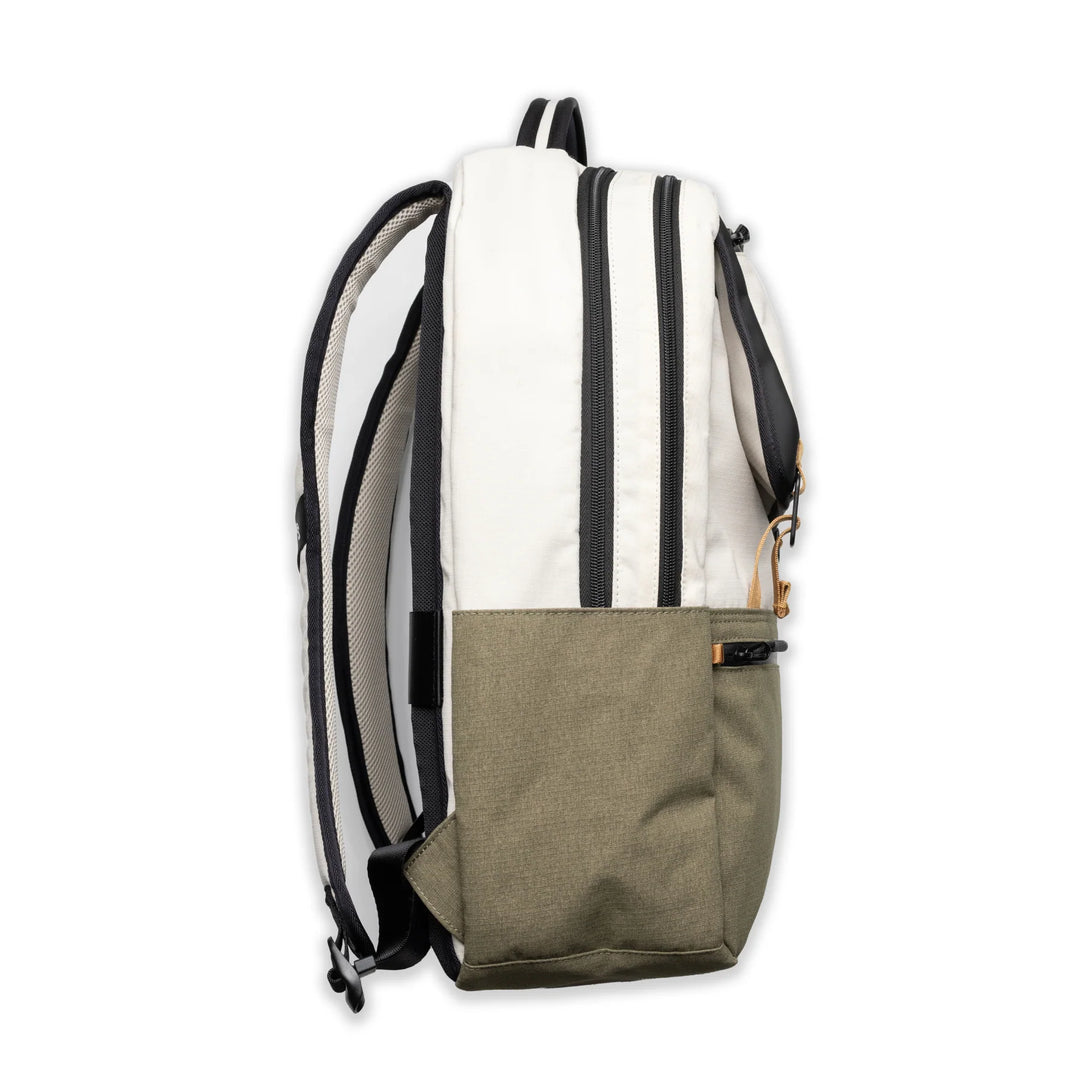 A2 R Backpack - Le Crème/Olive