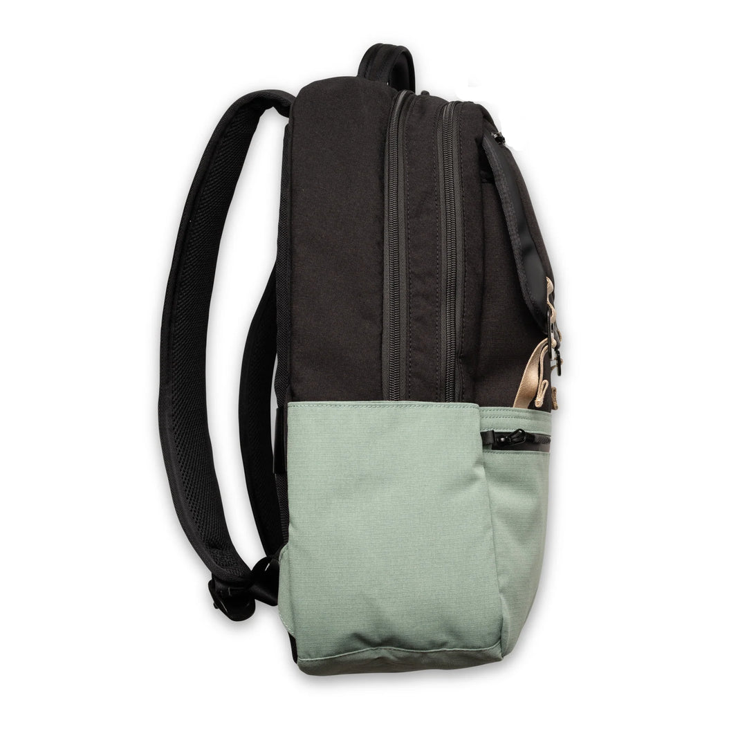 A2 R Backpack Black/Sage Leaf